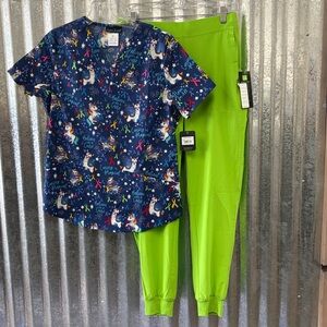 Women’s Scrub Set-Print Top-Green Tea Scrub Pants-S/S Regular Length Pants